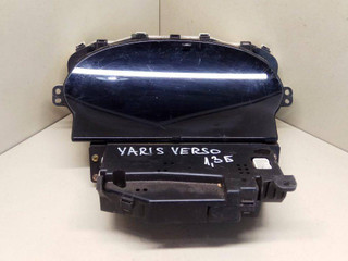 щиток приборов (приборная панель) Toyota Yaris Verso 1 поколение XP20 2002, 1.3 л., бензин, AK083800-52520, 457300-0431