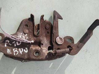 замок капота Nissan Primera P10 1995, 2.0 л., D, дизель, седан