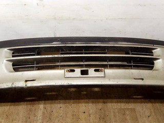 бампер передний Toyota Hiace 4 поколение H100 1994