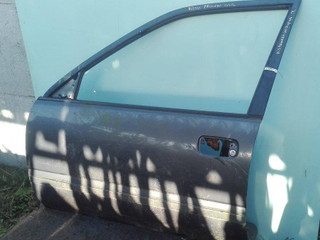 уплотнитель двери Nissan Primera P10 1994, серый