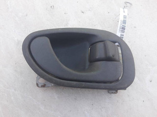ручка внутренняя передняя правая Mitsubishi Colt 5 поколение (CJO) 1998, MR415331