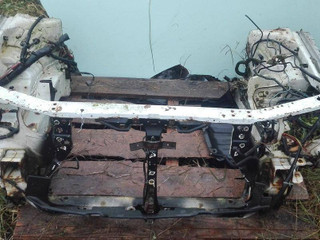 передняя панель крепления облицовки (телевизор) Mitsubishi Sigma 1 поколение 1992