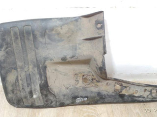 брызговик Mitsubishi Pajero 2 поколение 1995, MB646926