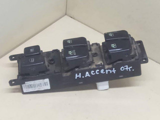 кнопка стеклоподъемника двери передней левой Hyundai Accent 2 поколение (LC) 2007, 202004437