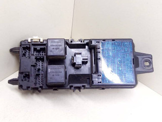 блок предохранителей Mitsubishi Carisma 1 поколение 1995, MB953355