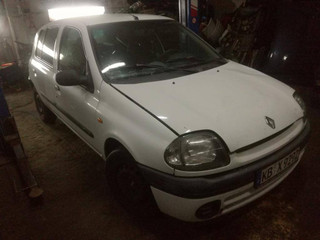 Renault Clio 2 поколение