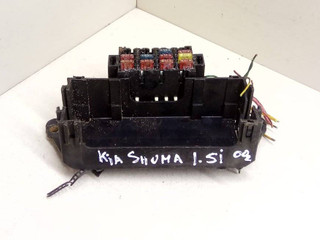 блок предохранителей Kia Shuma 1 поколение 2000, 1.6 л., i, бензин
