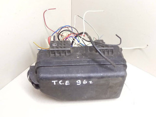 блок предохранителей Toyota Carina E 1 поколение T190 1996