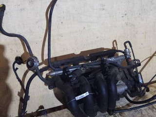 коллектор впускной Ford Focus 1 поколение 2001, 1.4 л., i, бензин, 5МКПП, бордо, хетчбэк 5 дв., передний привод, 1113066