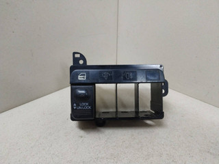 Кнопка блокировки двери Mitsubishi Space Runner 1 поколение [рестайлинг] 1998