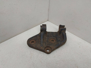 кронштейн генератора Toyota Carina E 1 поколение T190 1995, 2.0 л., дизель