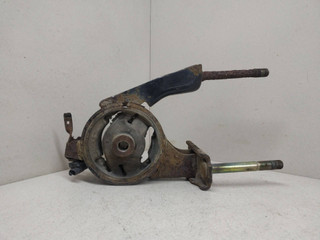 подушка крепления КПП Toyota Yaris P1 2001, 1.3 л., i, бензин