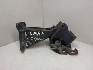 подушка крепления двигателя Nissan Navara D40 2008, 2.5 л., дизель, МКПП, серый, внедорожник 5 дв., полный привод, 11233EB70A, 11220EB70C