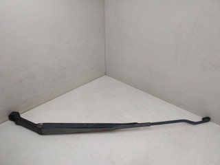 щеткодержатель (поводок стеклоочистителя, дворник) Hyundai Matrix 1 поколение FC 2005, 1.5 л., CRDi, дизель, 5МКПП, серебристый, минивэн, передний привод, 9832017000