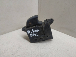 кнопка стеклоподъемника двери Hyundai Sonata EF 1999, 620W0304