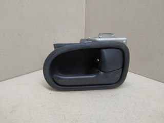 ручка внутренняя Mazda 626 GF 1998
