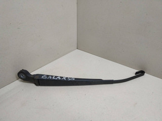 щеткодержатель задний Volkswagen Sharan 1 поколение 1999, 7M3955707