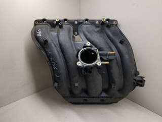 коллектор впускной Peugeot 307 1 поколение 2005, 9636741080, 9648022780, 9650594080, 9648022880, 9650593180