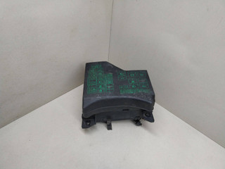 блок предохранителей Mitsubishi Carisma 1 поколение 1997, MR260807