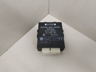 блок управления центральным замком Toyota Avensis 1 поколение (T220) 1998, 89741-05010, 05810700