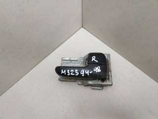 ручка внутренняя Mazda 323F BA 1997