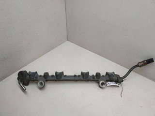 топливная рампа Mitsubishi Carisma 1 поколение 1998, 1.8 л., i, бензин, 4G93