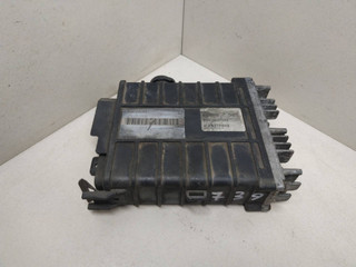 блок управления двигателем Volkswagen Passat B3 1992, 1.8 л., бензин, BOSCH, 0280000739
