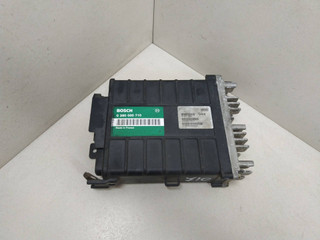 блок управления двигателем Volkswagen Golf 2 поколение 1991, 1.8 л., бензин, BOSCH, 0280000710