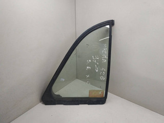форточка задняя правая Mazda 626 GF 1998, хетчбэк 5 дв.