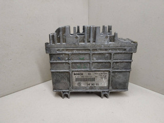 блок управления двигателем Volkswagen Golf 3 поколение 1995, 1.8 л., бензин, BOSCH, 3A0907311, 0261203593594