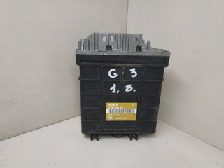 блок управления двигателем Volkswagen Golf 3 поколение 1995, 1.8 л., бензин, BOSCH, 1H0907311, 0261200701