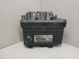 блок управления двигателем Volkswagen Golf 3 поколение 1994, 1.8 л., бензин, BOSCH, 8A0907311M, 0261203186187