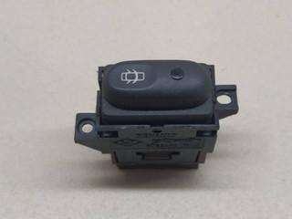 Кнопка блокировки двери Renault Laguna 1 поколение [рестайлинг] B568 2000, 1.6 л., i, K4M 720, бензин, 5МКПП, серый, хетчбэк 5 дв., передний привод, BITRON, 7700421089
