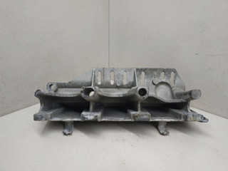 кронштейн (крепление) Renault Laguna 1 поколение [рестайлинг] B568 2000, 1.6 л., i, K4M 720, бензин, 5МКПП, серый, хетчбэк 5 дв., 7700110112