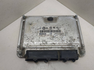 блок управления двигателем Volkswagen Golf 4 поколение 2001, 036906032D, 0261206826