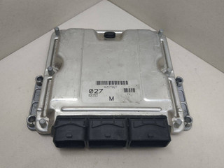 блок управления двигателем Mitsubishi Carisma 1 поколение 1998, 1.9 л., DiD, дизель, 0281010437, 8200142442