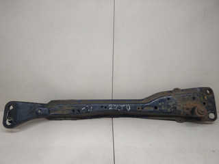 балка под радиатор Nissan Almera Tino V10 2003, 2.2 л., дизель, минивэн