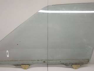 стекло двери передней левой Nissan Bluebird 910 1989, универсал