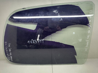 стекло кузовное боковое правое Nissan Serena С23 [2-й рестайлинг] 2000, 833427C301