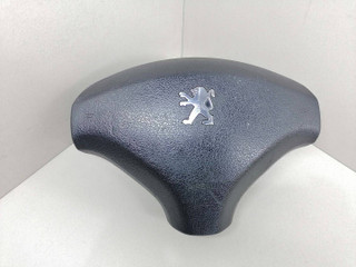подушка безопасности водителя Peugeot 308 1 T7 2007, 1.6 л., HDi, 9HZ (DV6TED4), дизель, 5МКПП, синий, хетчбэк 5 дв., передний привод, 96810154ZD