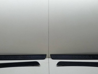 накладка на порог Citroen C5 1 поколение [рестайлинг] 2004, 1.6 л., HDi, 9HZ (DV6TED4), дизель, 5МКПП, темно-серый, хетчбэк 5 дв., передний привод, 9650047480, 9650047580