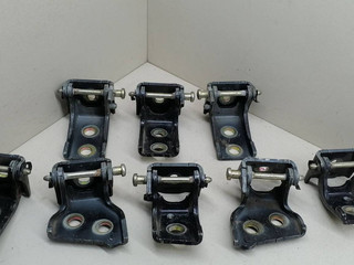 петля двери Citroen C5 1 поколение [рестайлинг] 2004, 1.6 л., HDi, 9HZ (DV6TED4), дизель, 5МКПП, темно-серый, хетчбэк 5 дв., передний привод, 9035J6, 9035J8, 9035J7