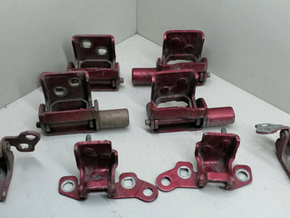 петля двери Renault Modus 1 поколение JP0J 2004, 1.4 л., i, K4J 770, бензин, 5МКПП, красный, хетчбэк 5 дв., передний привод, 8200864616, 8200864618, 824214963R, 824205786R