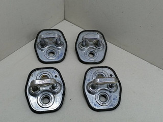 ответная часть (скоба) замка двери Peugeot 407 1 поколение 2006, 1.6 л., HDi, 9HY (DV6TED4), дизель, МКПП, серый, передний привод