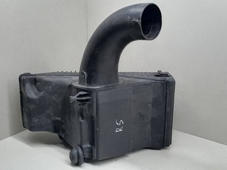 корпус воздушного фильтра Renault Modus 1 поколение JP0J 2004, 1.4 л., i, K4J 770, бензин, 5МКПП, красный, хетчбэк 5 дв., передний привод, 8200212533, H8200215806, 8200250760, H8200250959