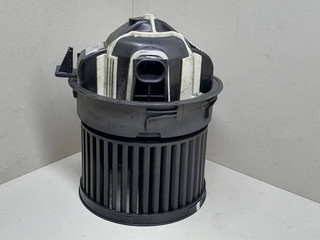 моторчик печки Peugeot 308 1 T7 2007, 1.6 л., HDi, 9HZ (DV6TED4), дизель, 5МКПП, синий, хетчбэк 5 дв., передний привод, VALEO, T1000588K