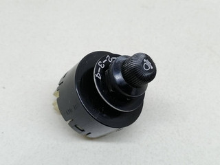 кнопка корректора фар Mitsubishi Colt 5 поколение (CJO) CJ1A 1997, 1.3 л., i, 4G13 (12V), бензин, 5МКПП, голубой металлик, хетчбэк 3 дв., передний привод, MB604847