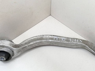 рычаг передний правый Volkswagen Passat B5 3B5 1997, 1.9 л., TDi, AHU, дизель, 5МКПП, серебристый, седан, передний привод, 4D0407696J