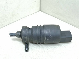 насос (моторчик) омывателя стекла Volkswagen Passat B5 3B5 1997, 1.9 л., TDi, AHU, дизель, 5МКПП, серебристый, седан, передний привод, 1J5955651
