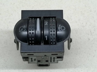 кнопка корректора фар Volkswagen Passat B5 3B5 1997, 1.9 л., TDi, AHU, дизель, 5МКПП, серебристый, седан, передний привод, 3B0941333C